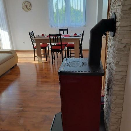 Apartman Igy Vinkuran Εξωτερικό φωτογραφία