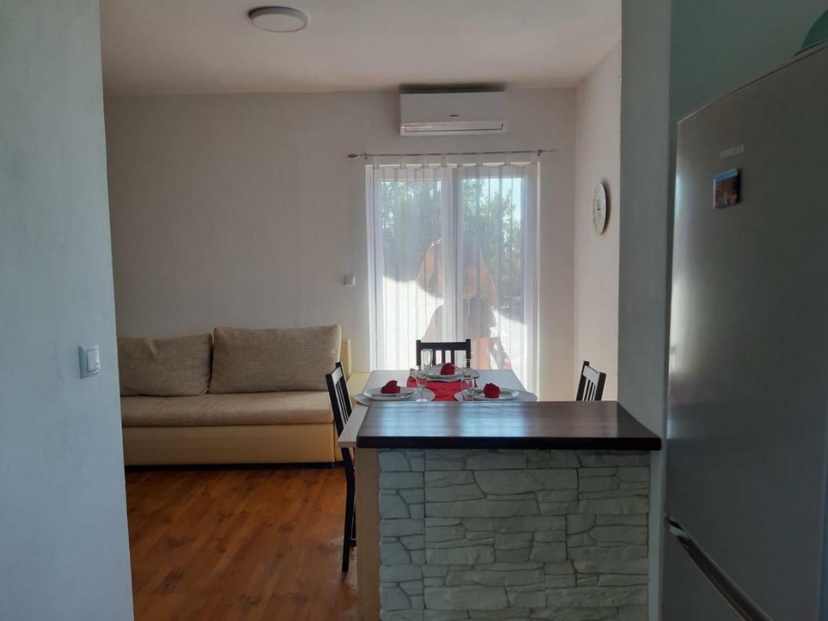 Apartman Igy Vinkuran Εξωτερικό φωτογραφία