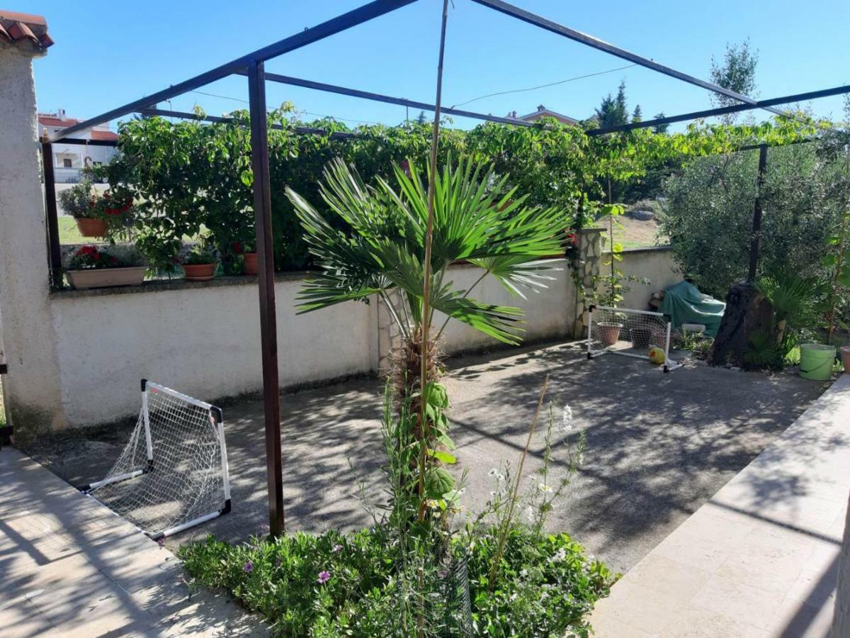 Apartman Igy Vinkuran Εξωτερικό φωτογραφία