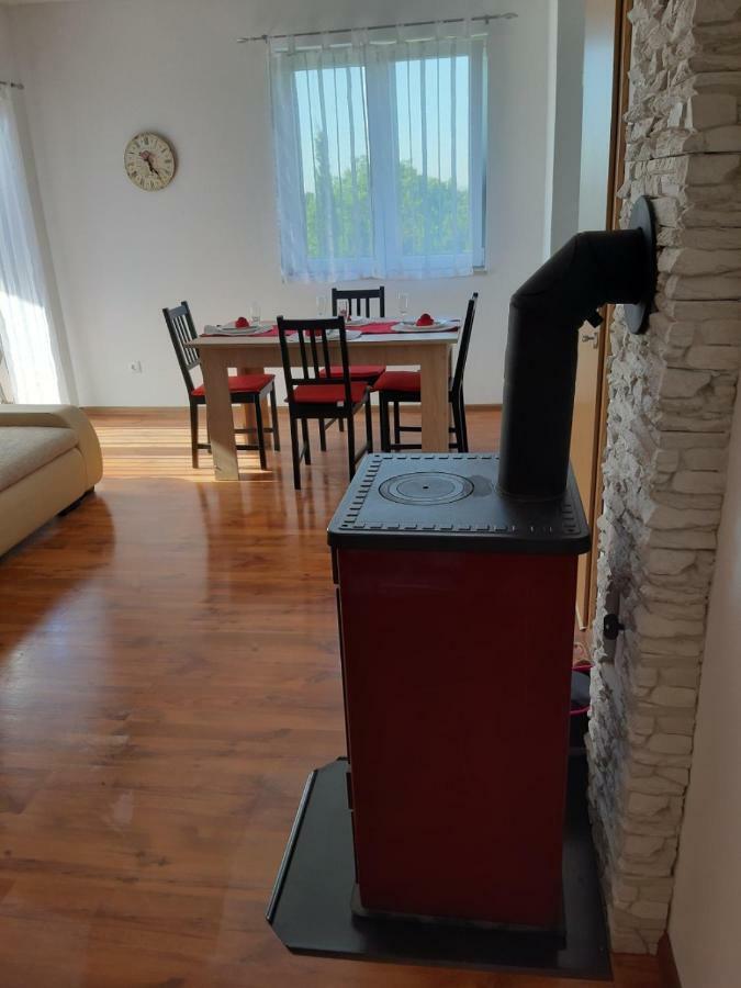 Apartman Igy Vinkuran Εξωτερικό φωτογραφία